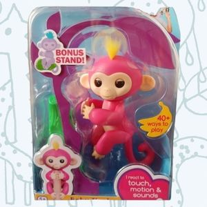 🐒WowWee PINK Fingerlings 🐒